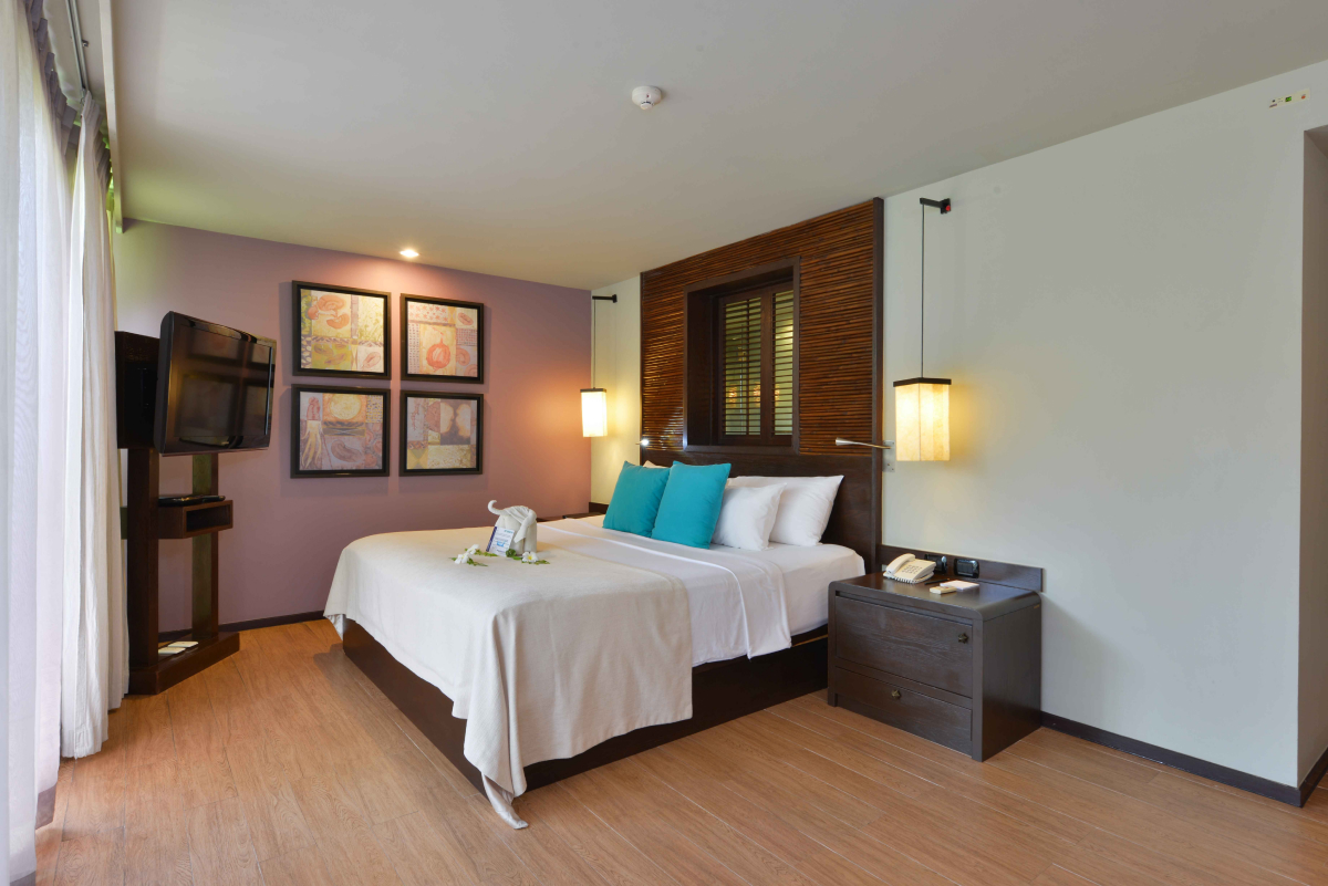 SUPERIOR ROOM